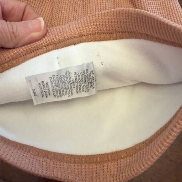 NWOT Loulou Lollipop Faux Fur Pom Pom Hat Blush Pink Waffle Knit Size 6-12 Month - Picture 3 of 4